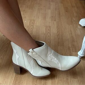 637- Altar'D State Simone Cowboy Ankle Boots Size 7.5 NWT